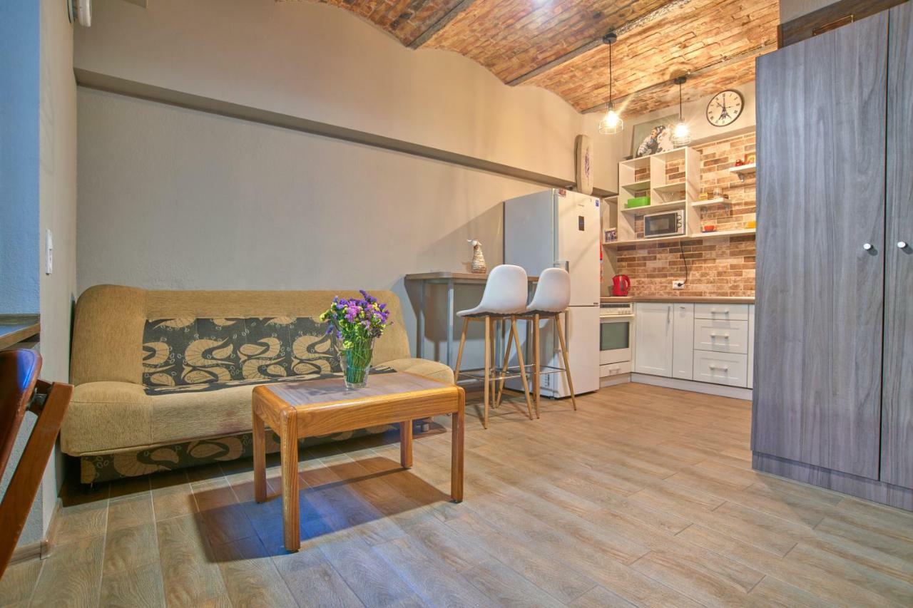 Apartment Weekend Одесса Экстерьер фото